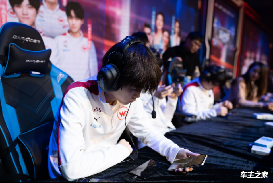 ECL S48 亚太区决赛：以逸待劳！ TyLoo 3-0 LVG夺得冠军